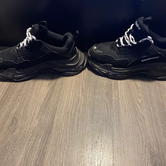 Balenciaga triple s - Picture 2 of 3